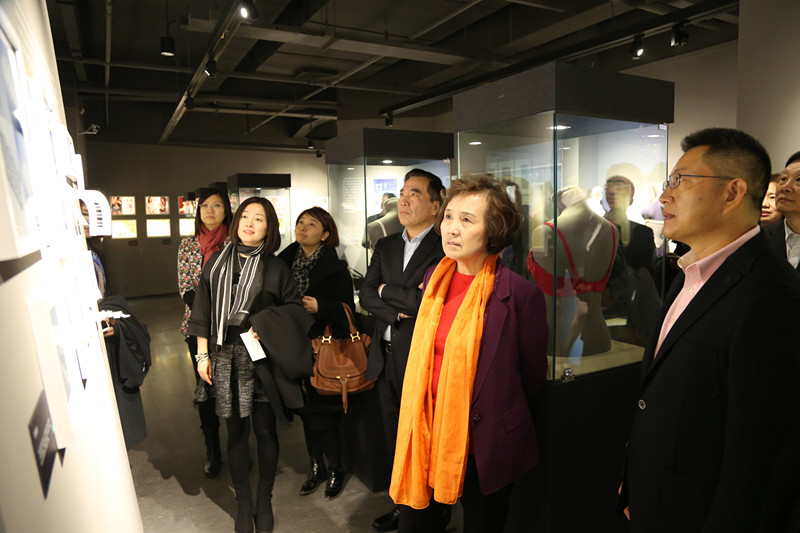 ballbet������(�й�)����ɭ����