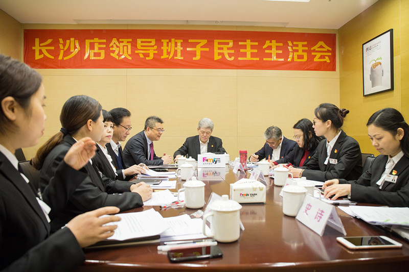 ballbet������(�й�)����ɭ����