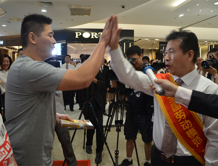 ballbet±´²©¡¤(Öйú)°¬¸¥É¹ÙÍø