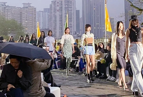 ballbet������(�й�)����ɭ����