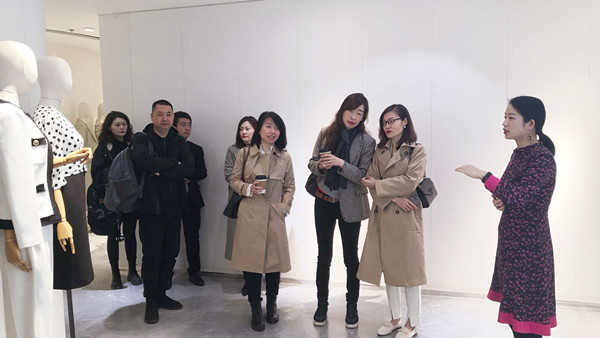 ballbet������(�й�)����ɭ����