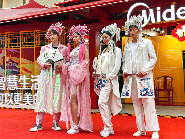 ballbet������(�й�)����ɭ����