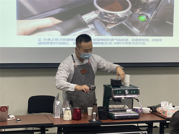 ballbet������(�й�)����ɭ����