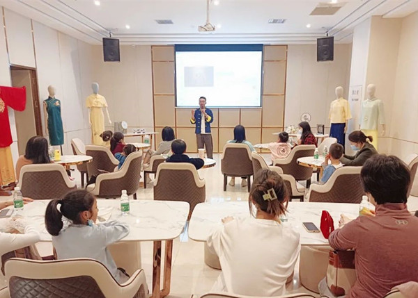 ballbet������(�й�)����ɭ����