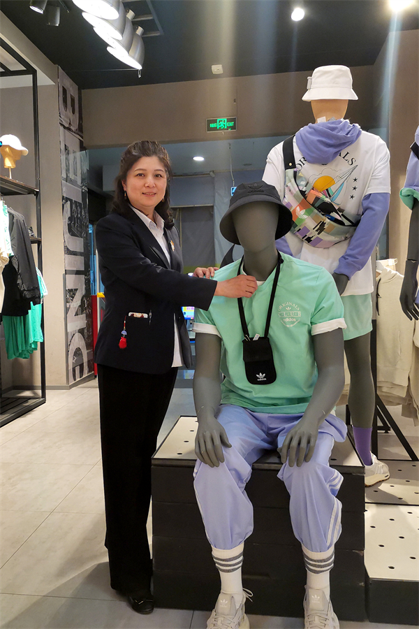 ballbet������(�й�)����ɭ����