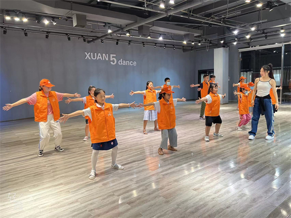 ballbet������(�й�)����ɭ����