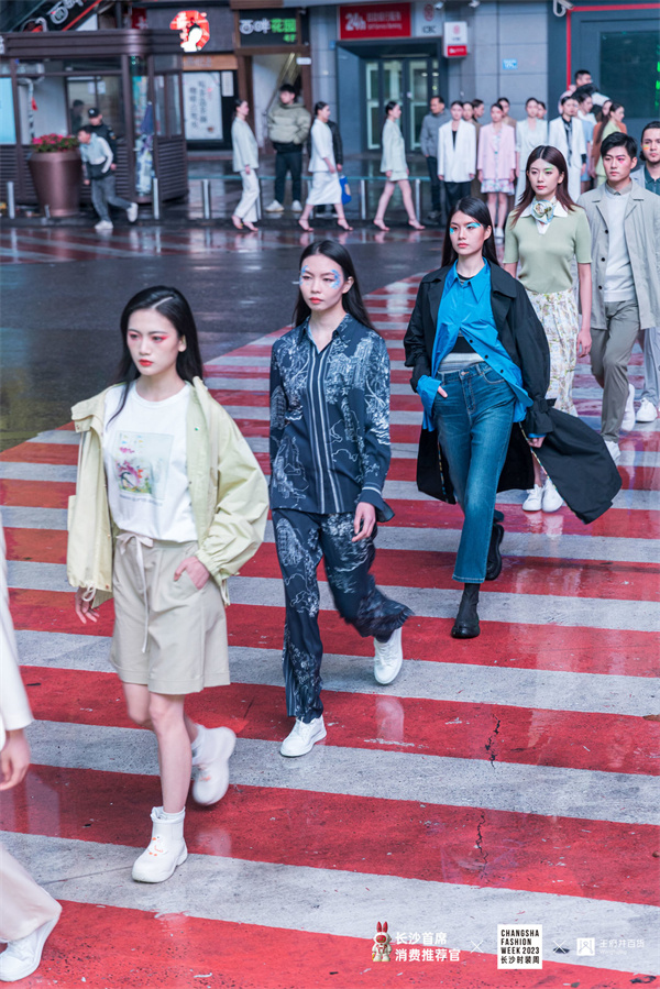 ballbet������(�й�)����ɭ����